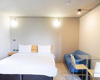 Izen Plus Budget Hotel & Residence - Rayong - Phòng ngủ