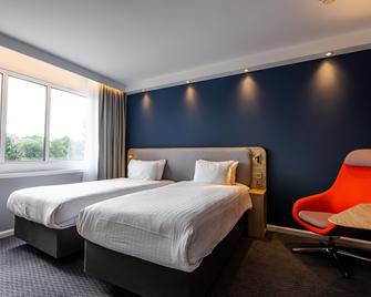 هوليداي إن إكسبر س نش كرن تشتناي اي آيتش جي - نورويتش - غرفة نوم