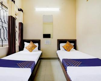Hotel Kola Paradise - Bhatkal - Bedroom