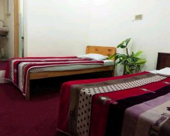 Hotel Highlander Inn Skardu - Skārdu - Bedroom