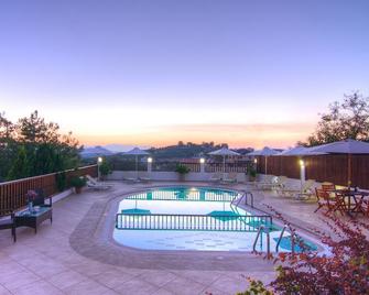 Anemomylos Villa I, with 50m² Private Pool & BBQ, Walking distance to amenities. - Achlades - Piscina