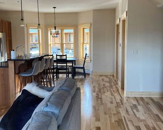 Spacious Sugarloaf Condo - Carrabassett Valley - Sala de estar
