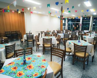 Hotel Dan Inn Pocos De Caldas - Poços de Caldas - Restaurant