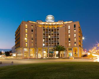 Best Western Hotel Biri - Padwa - Budynek
