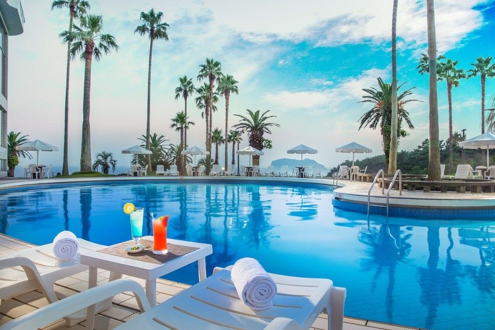 Seogwipo Kal Hotel - סאוגוויפו - בריכה