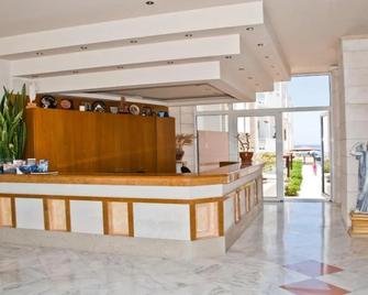 Ekavi Hotel - Sfakaki - Front desk