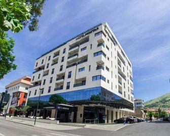 Hotel Mostar - מוסטר - בניין