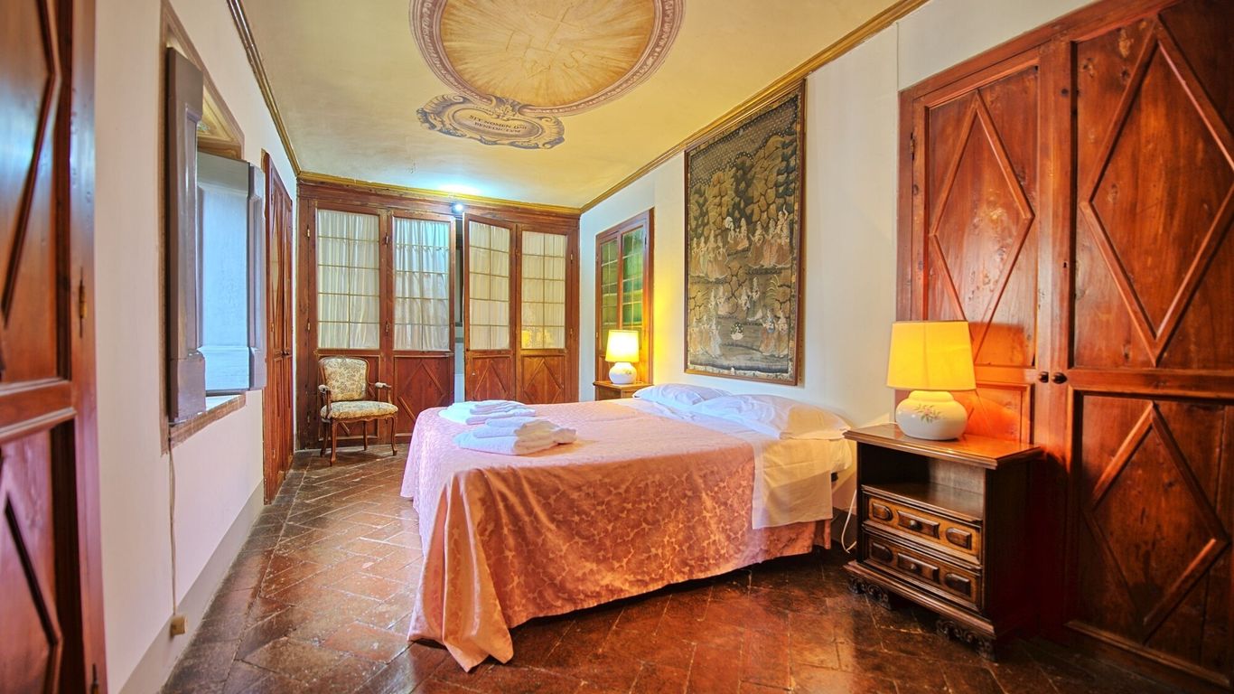 Castello di Montegufoni