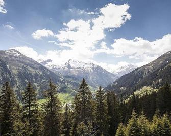 Hotel Cuntera - Medel