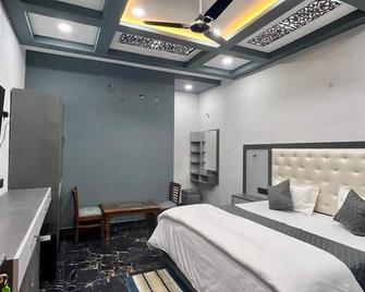 Maan Avadh - Faizābād - Habitación