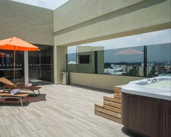 Holiday Inn Express Mexico Aeropuerto By IHG - Meksyk - Basen