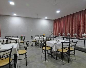 Cloud 9 Resort, Yealgiri - Yelagiri - Ristorante
