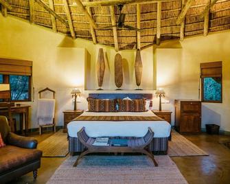 Nedile Lodge - Vaalwater - Bedroom