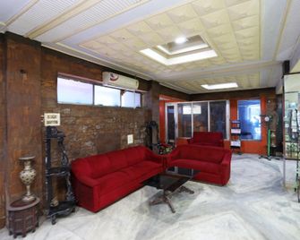 OYO Hotel Keshari - בובנשוואר - לובי