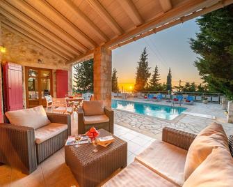 Villa Delfini by Villa Plus - Maggano - Piscina