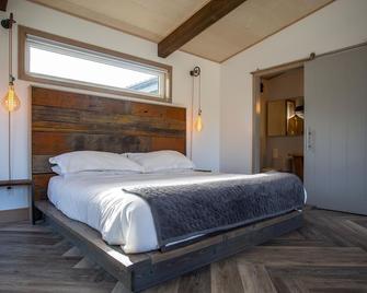 Blackstone B&B - Fernie - Bedroom