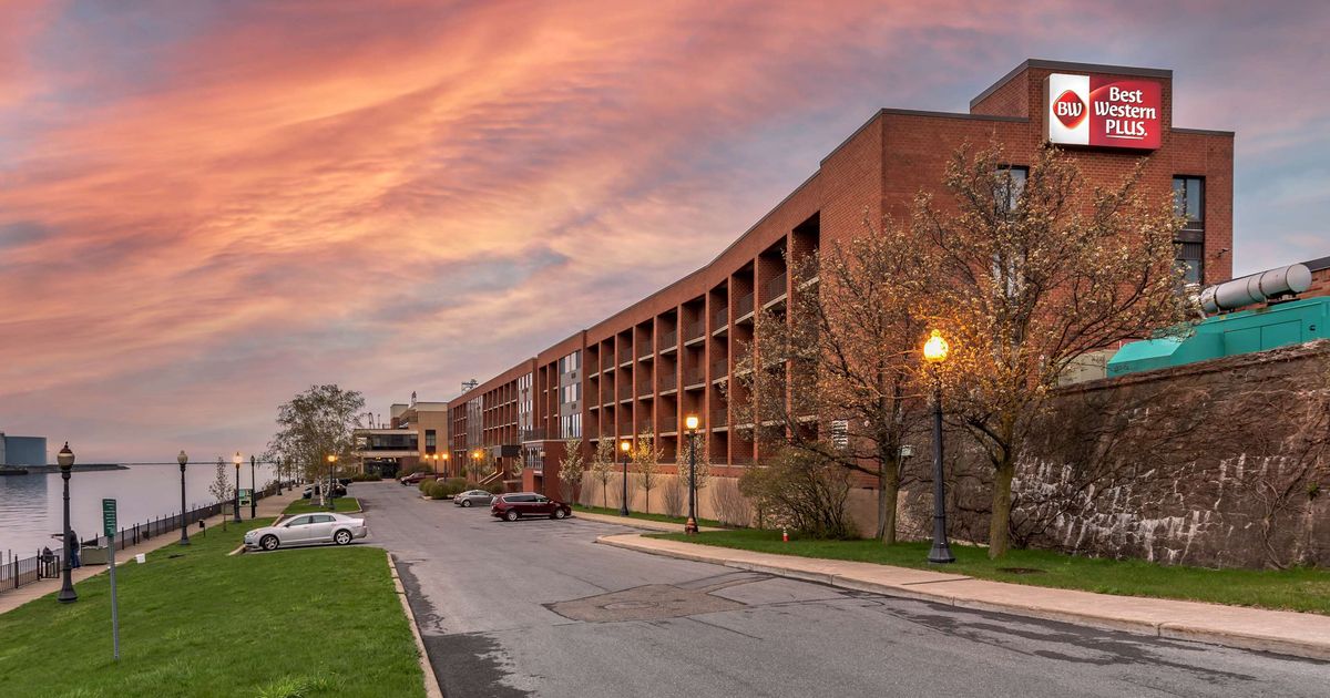 Best Western Plus Oswego Hotel and Conference Center from 141. Oswego