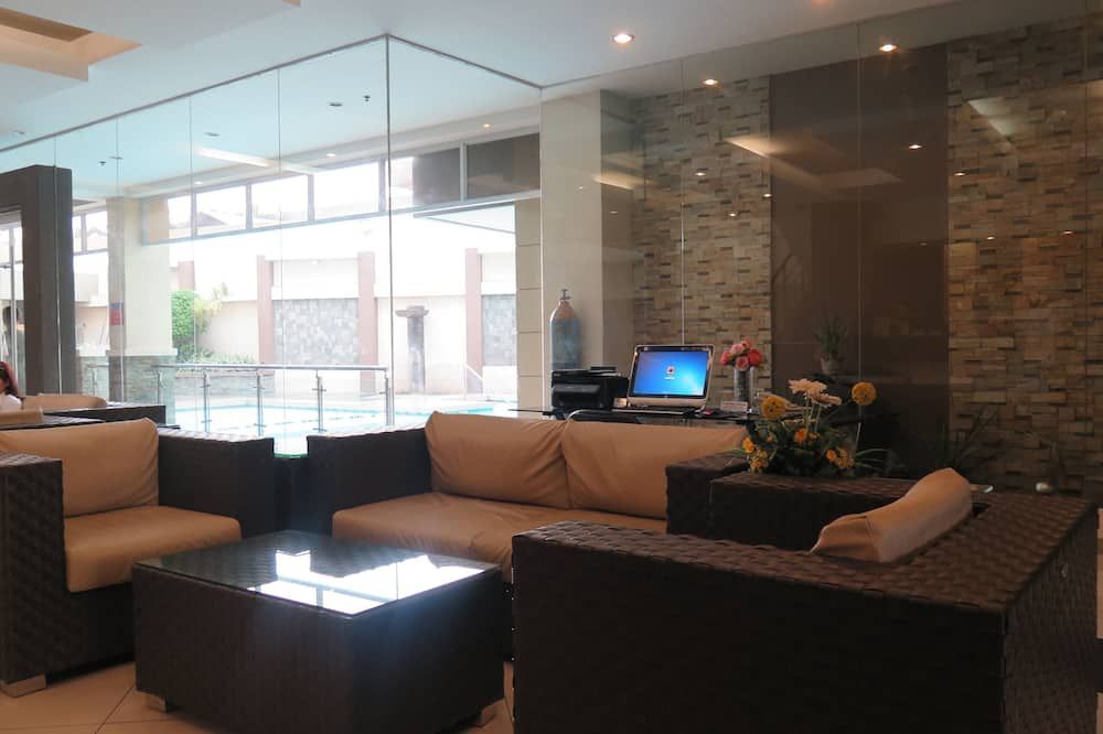 Circle Inn - Iloilo City Center