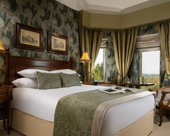 Fitzpatrick Castle Hotel - Dublin - Bedroom