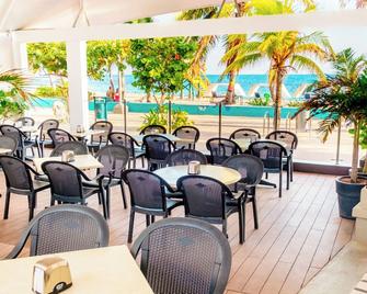 Portobelo Beach - San Andrés - Restaurant