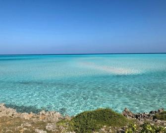 Zumi Hotel Resort - Isla de Miyakojima - Playa