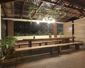 De Hostel Prawirotaman - Yogyakarta - Patio