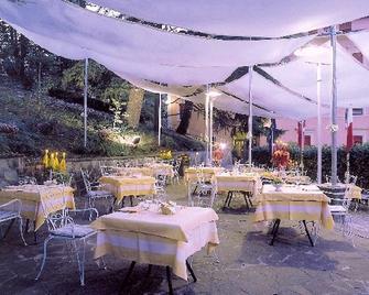 Alla Rocca Hotel - Bazzano - Restaurant