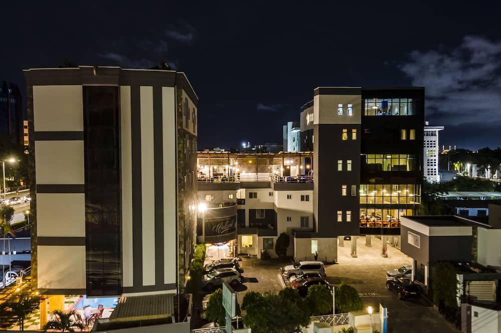 Airport View Hotel - אקרה - בניין