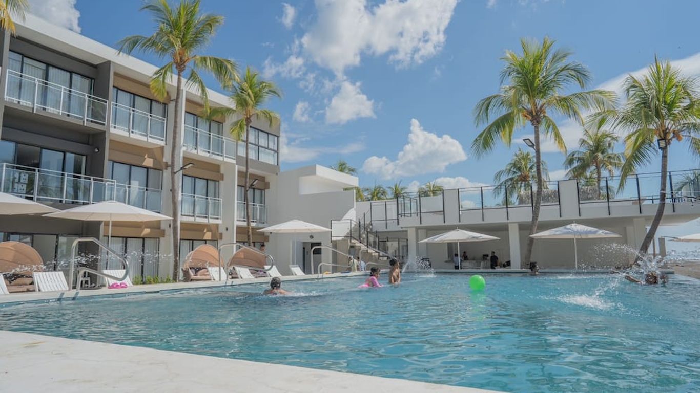 Coco Blue a New Beach Resort