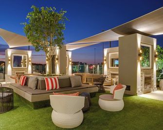Protea Hotel Fire & Ice! by Marriott Pretoria Menlyn - Pretoria - Patio