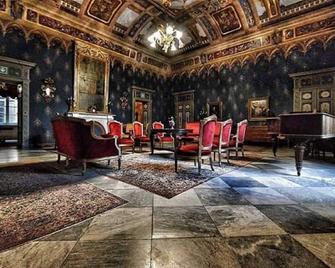 B&B Annalu' - Guspini - Lobby
