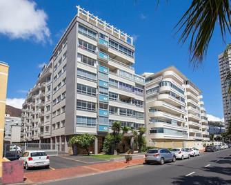 Perfect Beachfront Apartments - Cape Town - Building