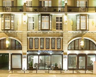 إن إتش بوزنان - بوزنان - مبنى