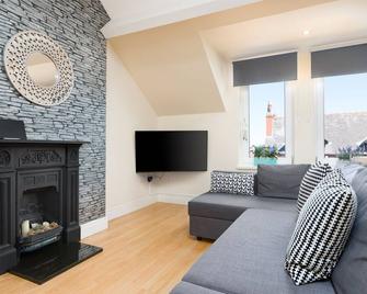 Whitby On The Hill, Whitby - Whitby - Living room