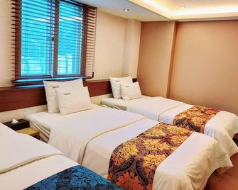 Namsan Hill Hotel - Seoul - Schlafzimmer