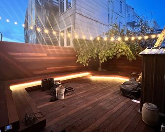 بودشير سان فرانسيسكو مارينا - هوستل - سان فرانسسكو - شرفة مرصوفة