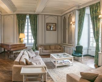 Apartment in the castle with pool - Gizeux - Sala de estar