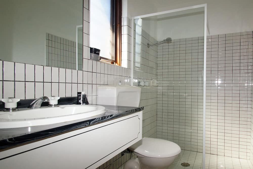 Seaton Arms Motor Inn - Albury - Koupelna