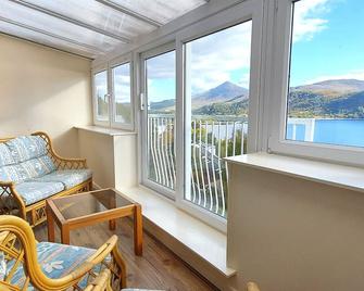 Loch Rannoch Highland Club, Otter Lodge 4 - Kinloch Rannoch - Balcón