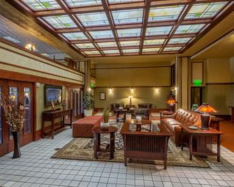 Historic Park Inn - Mason City - Lounge