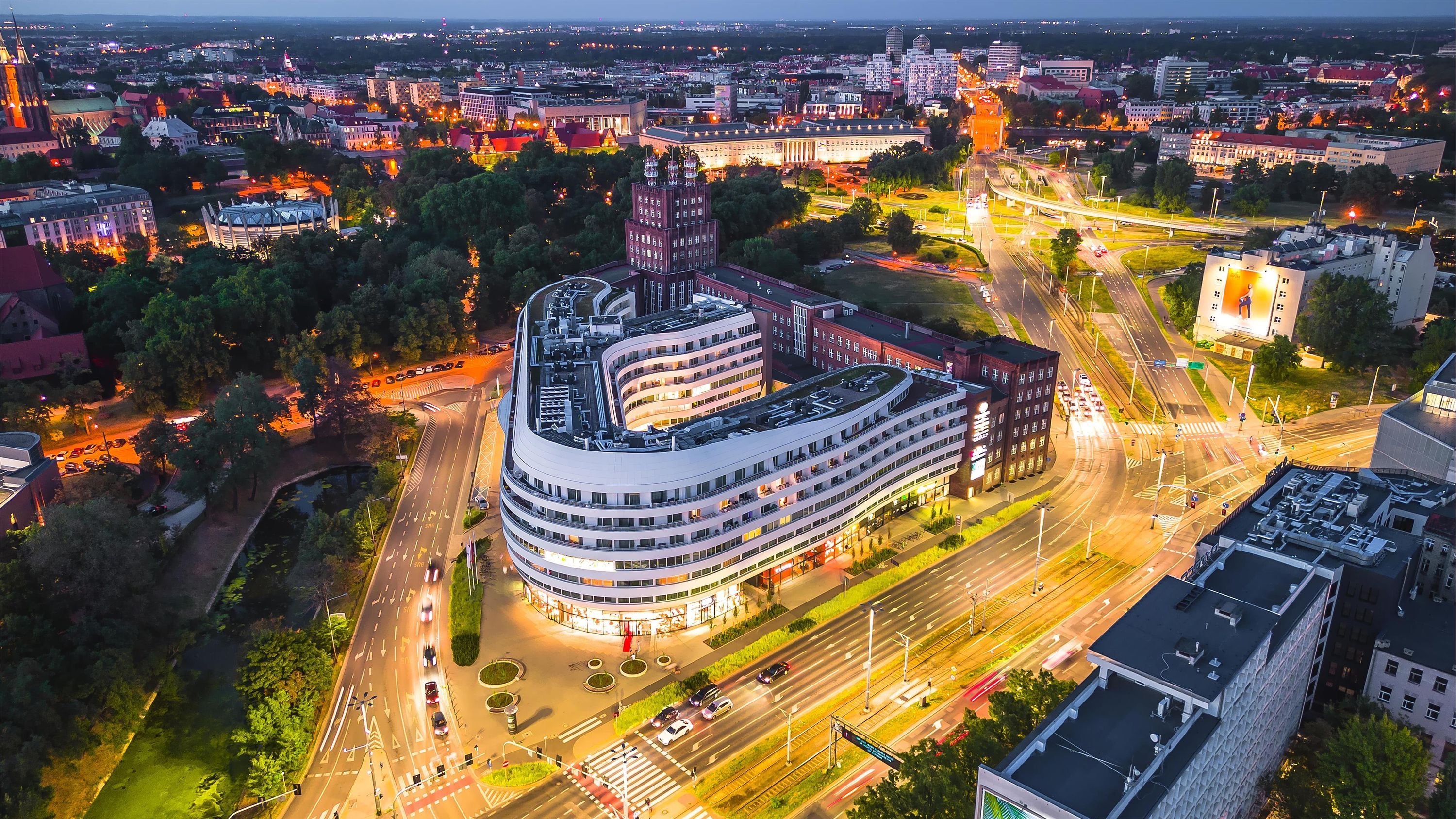 DoubleTree by Hilton Wroclaw - ורוצלב - בניין
