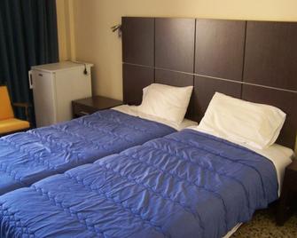 Avaton Hotel - Lygourio - Bedroom
