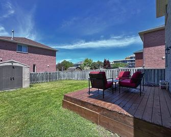 Cozy house at south end Barrie - Barrie - Patio