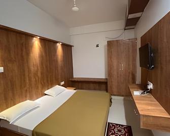 Hotel Star - Shivpuri - Bedroom