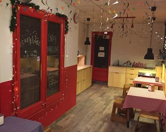 Buba House - Barcelona - Dining room