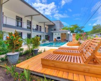 Paradise Bay Hotel Boutique - Herradura - Pool