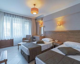 Assos Eden Beach Hotel - Behram - Ložnice