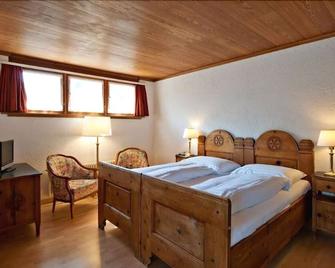 Historic Hotel Crusch Alva - Zuoz - Habitación