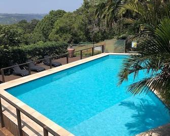Montville Holiday Apartments - Montville - Pool