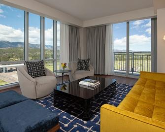 Hotel Polaris - Colorado Springs - Living room